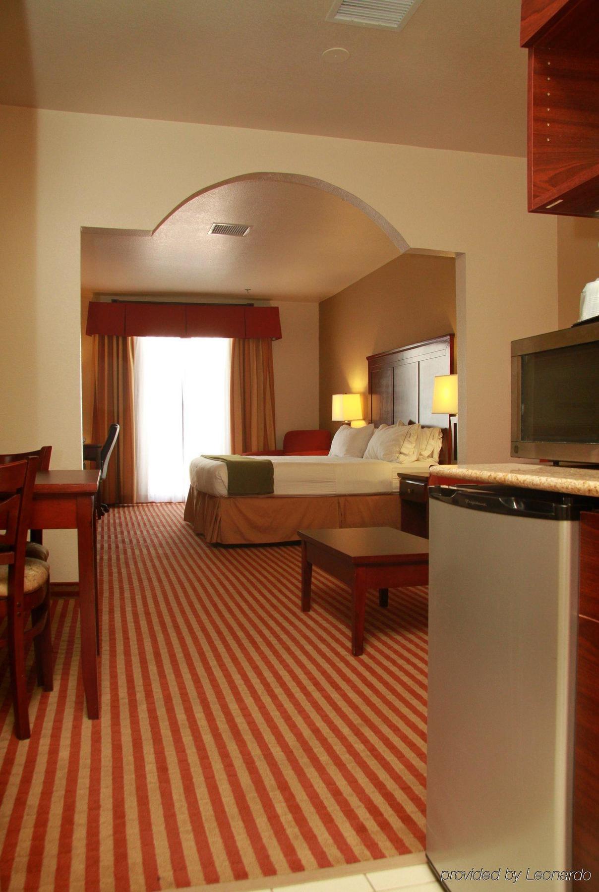 Holiday Inn Express Hotel & Suites Amarillo South By Ihg Buitenkant foto