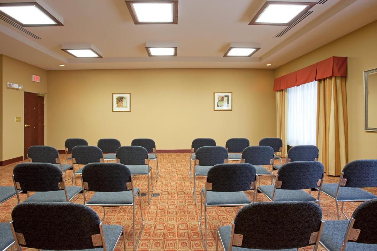 Holiday Inn Express Hotel & Suites Amarillo South By Ihg Buitenkant foto
