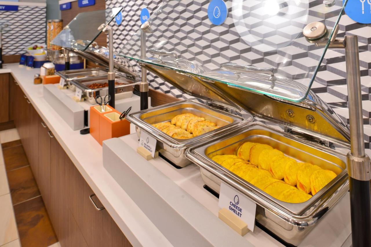 Holiday Inn Express Hotel & Suites Amarillo South By Ihg Buitenkant foto